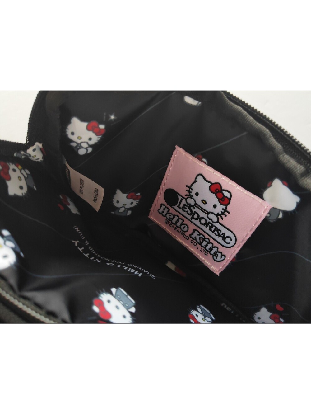 LeSportsac x Hello Kitty Black 3-Zip Wristlet Wallet NWT - Picture 7 of 9